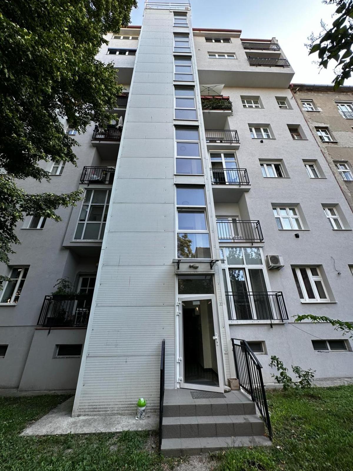 Urban Zenhouse No.2 - Breakfast Included Apartment Bratislava Exterior photo