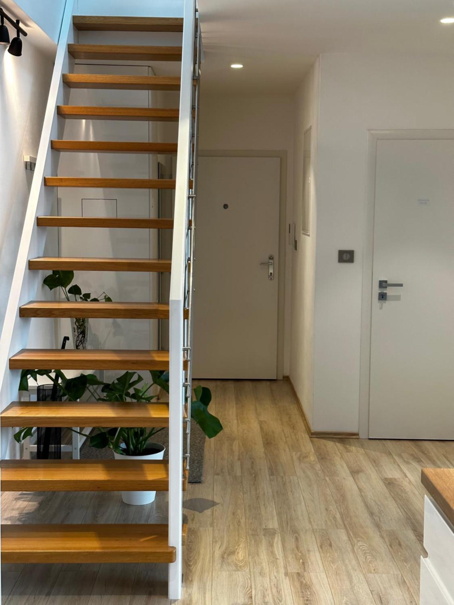 Urban Zenhouse No.2 - Breakfast Included Apartment Bratislava Exterior photo