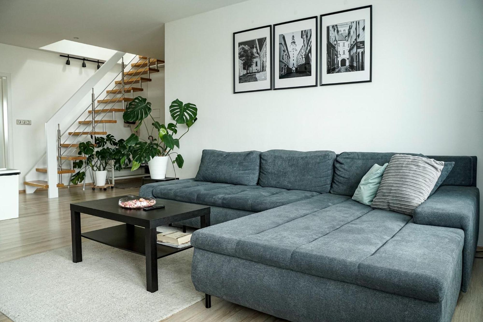 Urban Zenhouse No.2 - Breakfast Included Apartment Bratislava Exterior photo